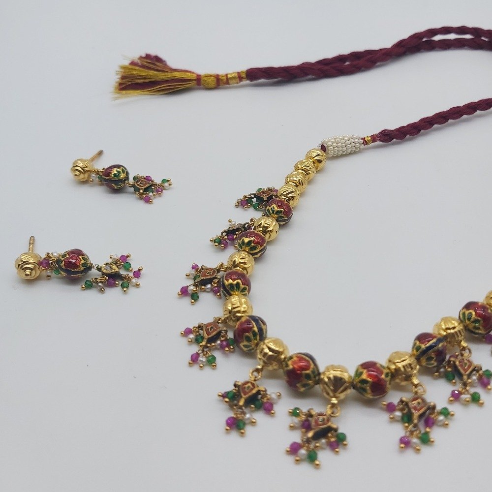 Indian traditional gold necklace set in jadtar
