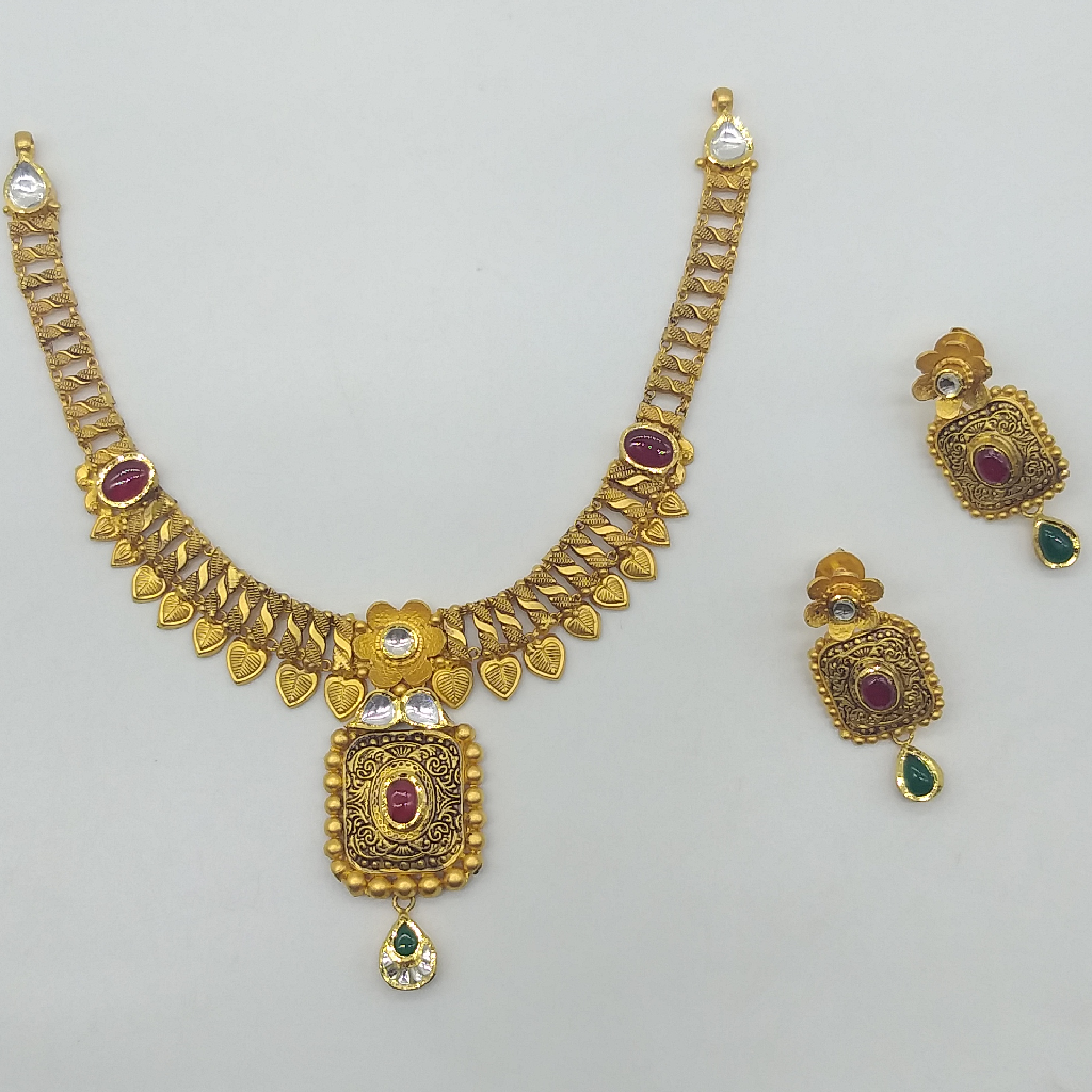 Gold Antique Necklace Set